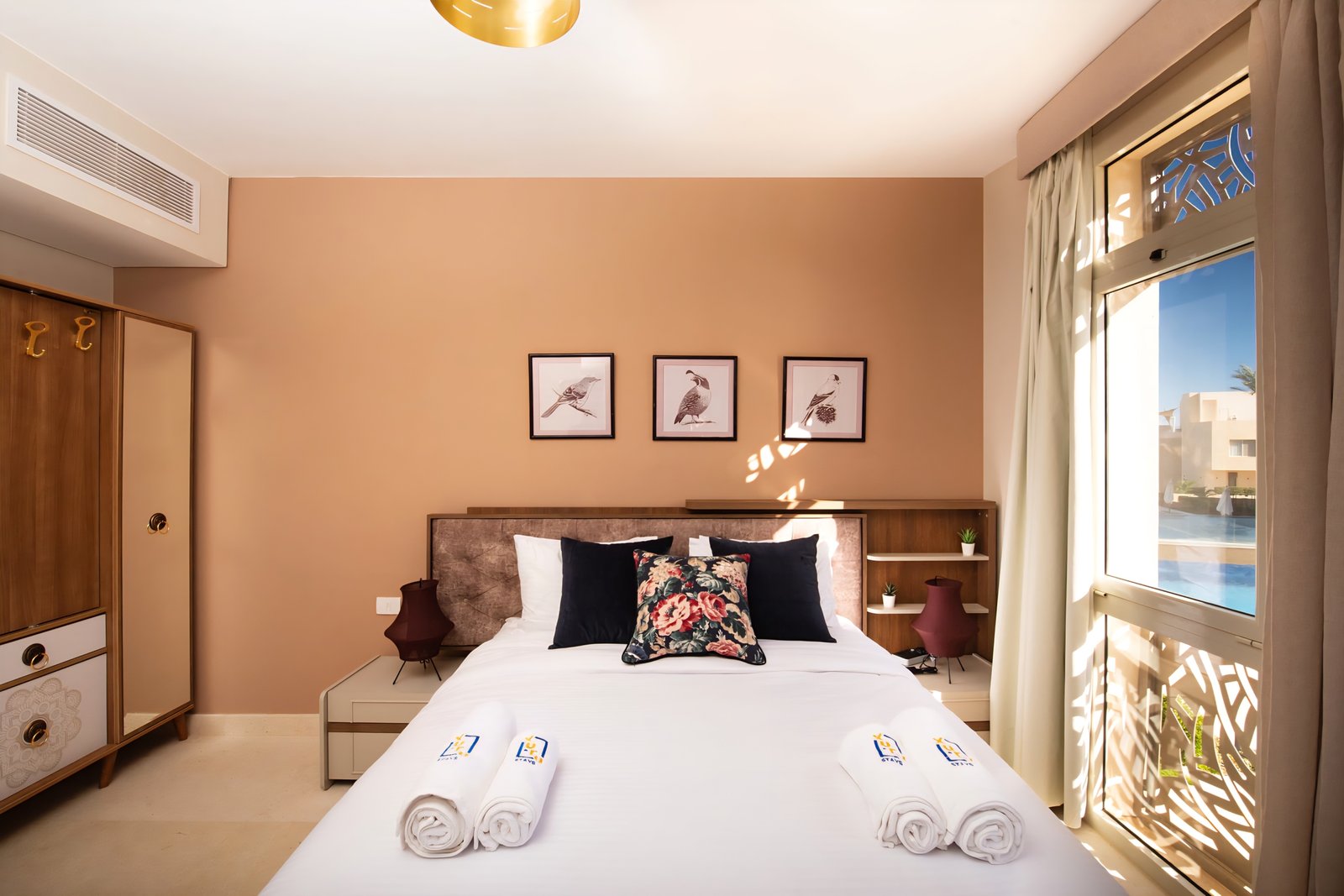 Mangroovy, 2BR Apt, Sea View, Pool & Beach Access.