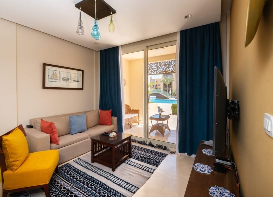 Mangroovy, 1BR Apt, Pool View & Beach Access.