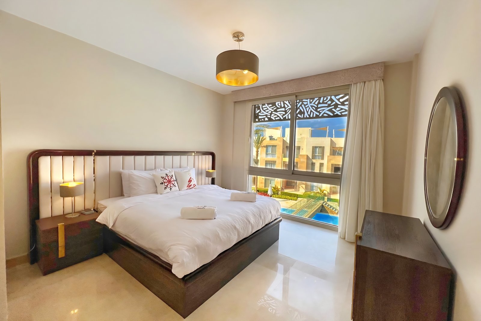 Mangroovy, 3BR Penthouse, Rooftop, Pool & Sea View.