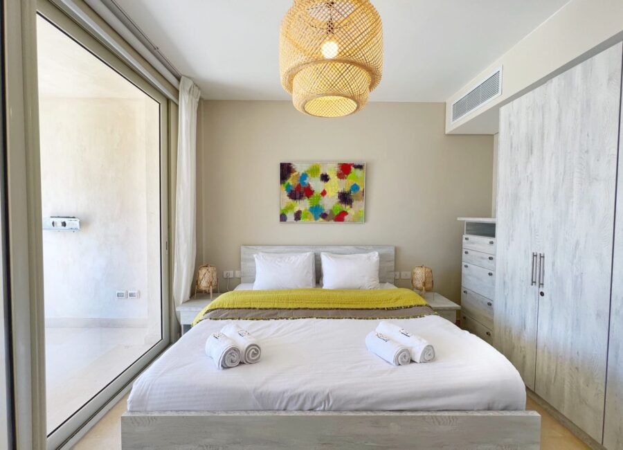 Mangroovy, 2BR Apt, Back View, Pool & Beach Access.