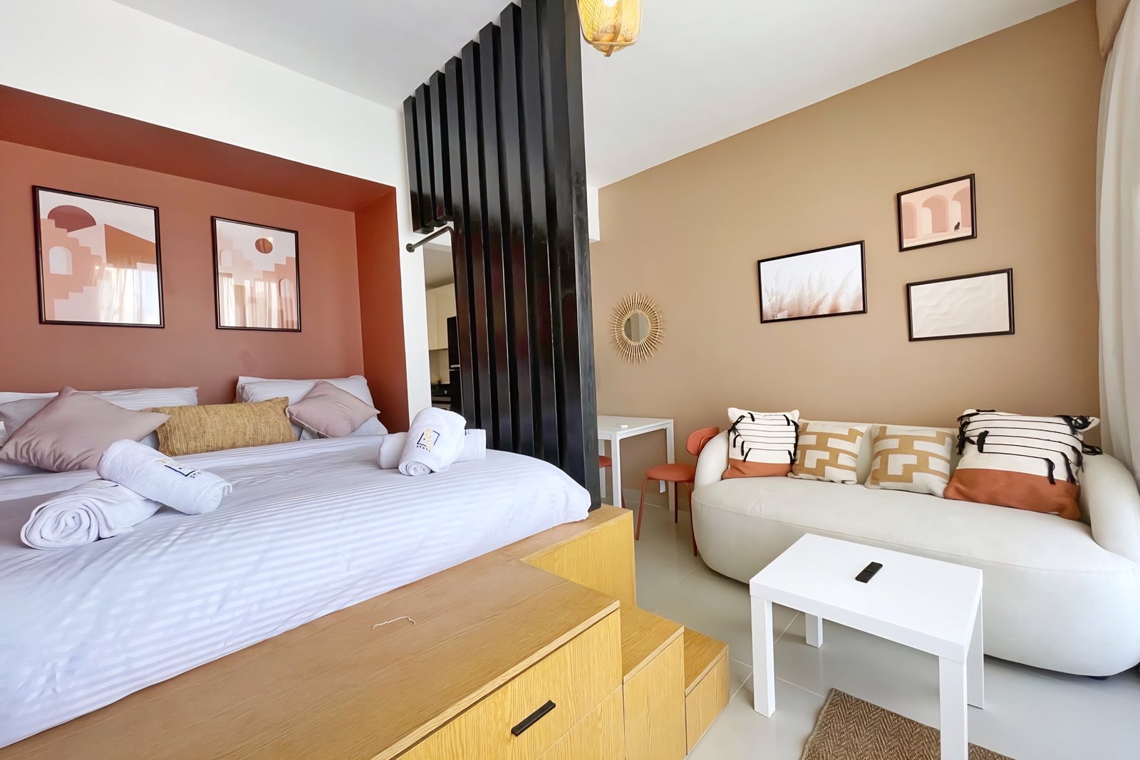 G-Cribs, Studio, Pool View.