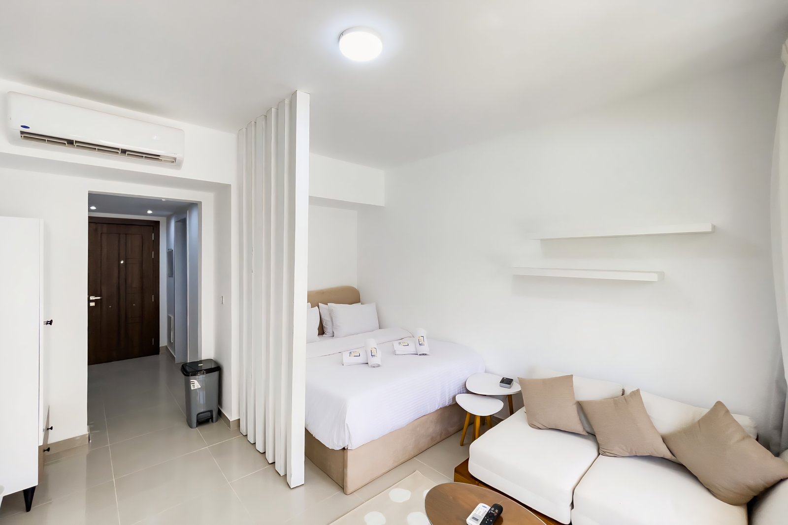 G-Cribs, Studio with Pool View