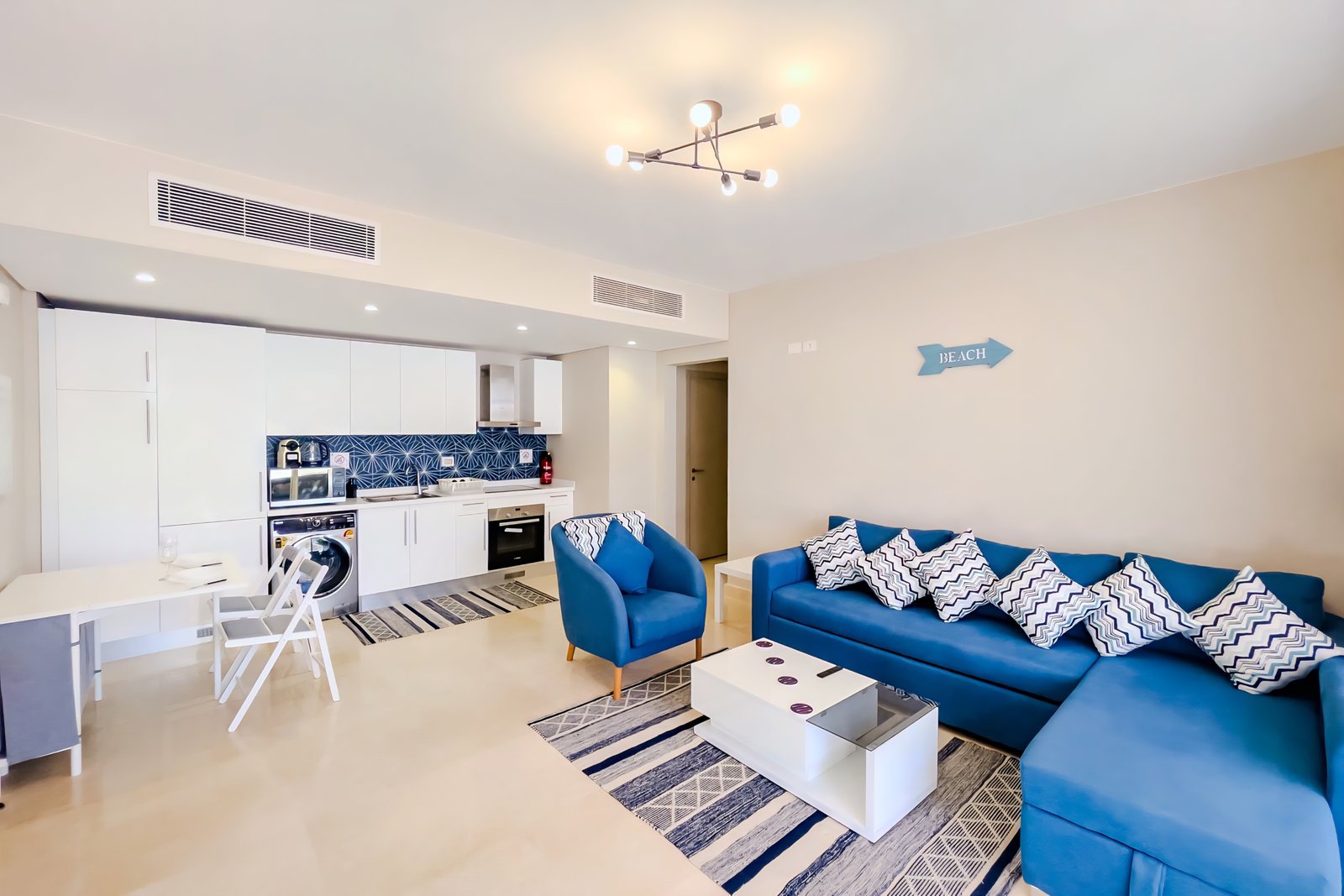 Mangroovy, 1BR Apt, Back View, Pool & Beach Access