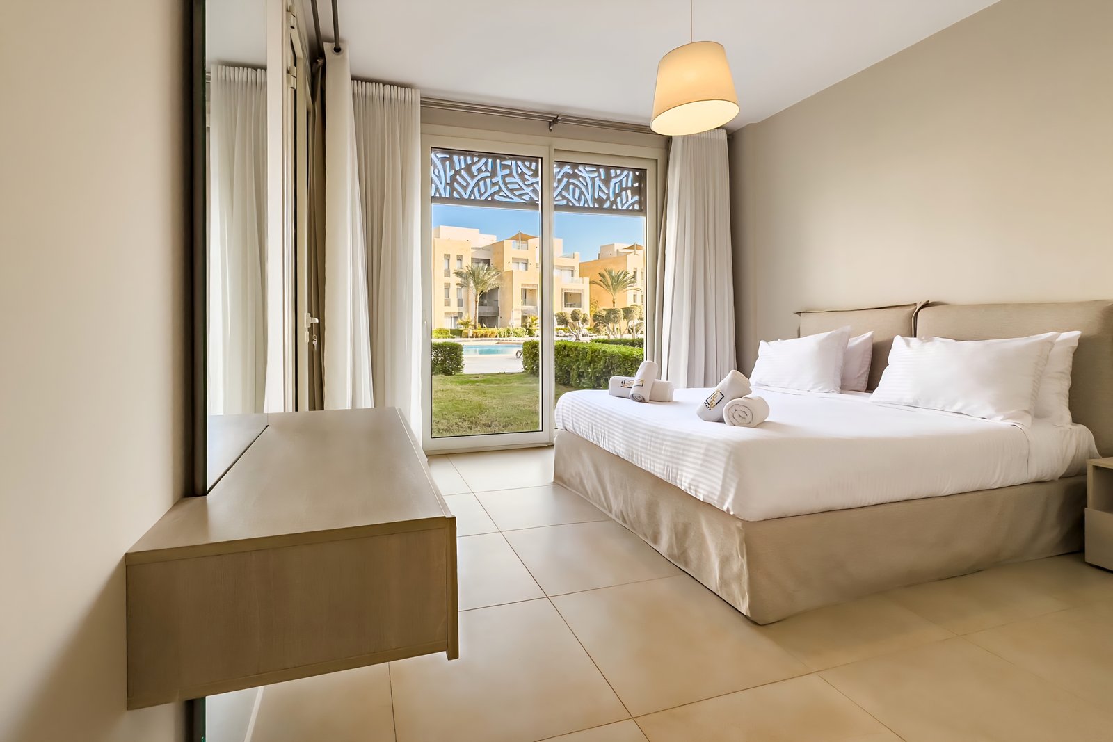 Mangroovy, 1BR Apt, Pool View, Beach Access