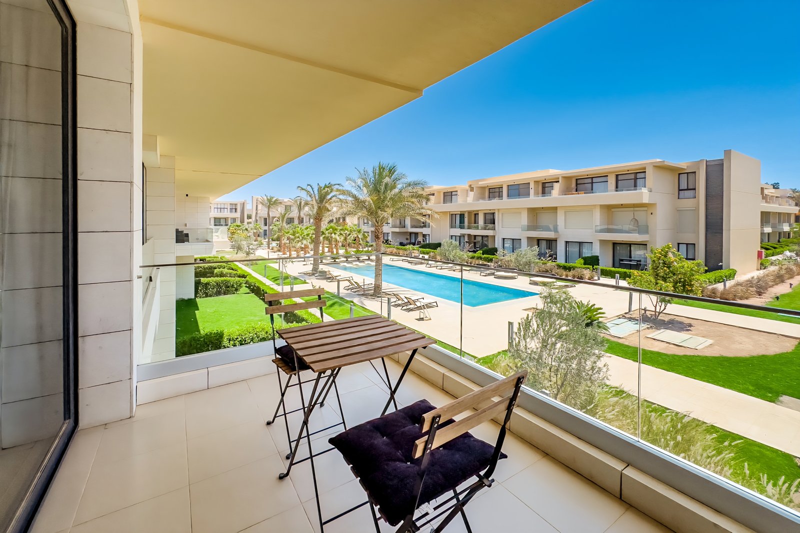 G-Cribs, Studio, Pool View.