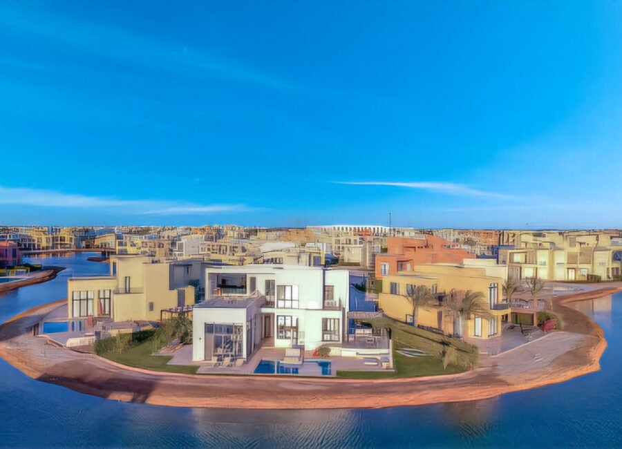 Tawila, 4BR Villa + Nanny, Private Pool, Lagoon View.