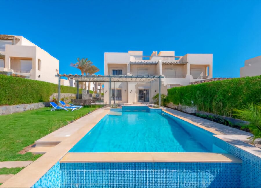 Joubal, 3BR+ Nanny Villa, Heated Pool, Lagoon View