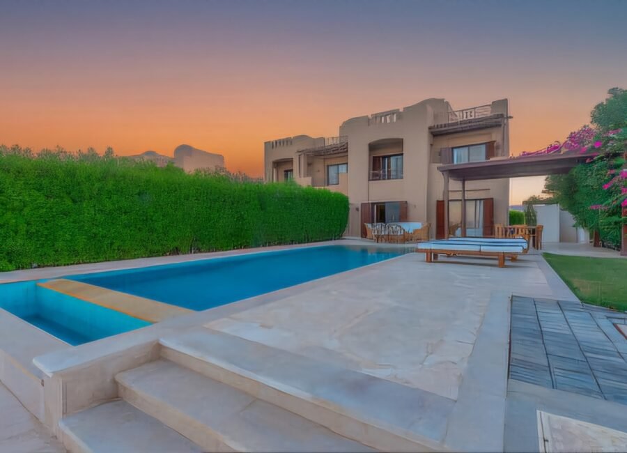 Sabina, 3BR Villa, Heated Pool, Lagoon View.