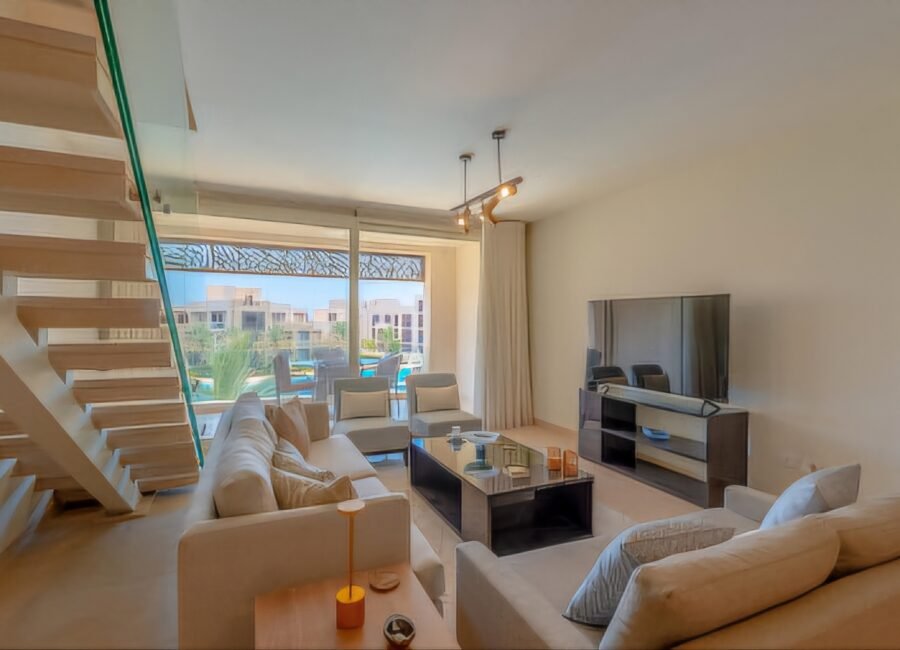 Mangroovy, 3BR Apt, Pool View, Beach Access, Private rooftop