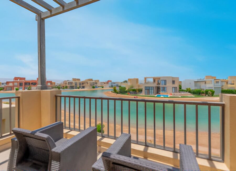 Tawila, 2BR Duplex, Private Jacuzzi, Lagoon View, Pool Access.