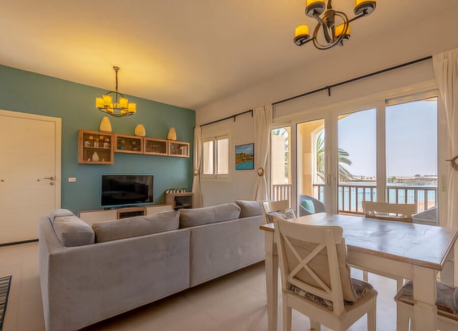 Waterside, 2BR Apt, Lagoon and Pool View