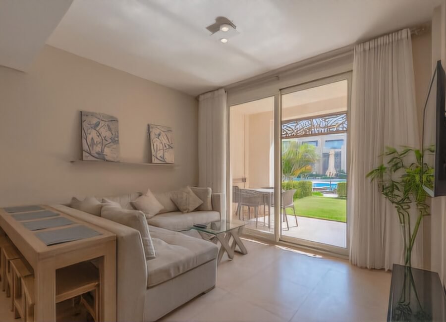 Mangroovy, 1BR Apt, Pool view, Beach access