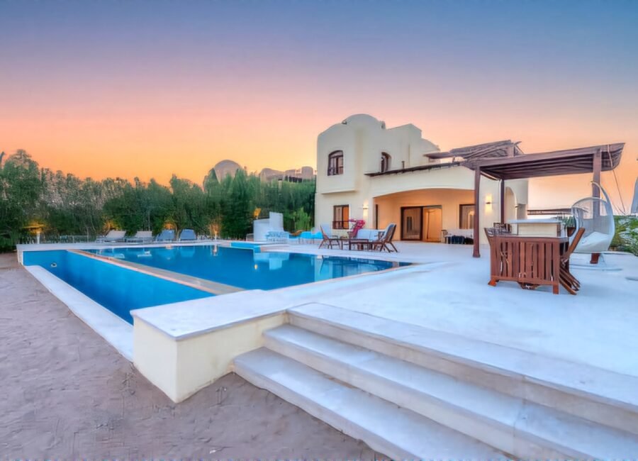 Sabina, 2BR Villa, Heated Pool, Lagoon View